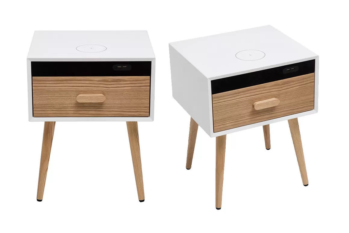 Miliboo Nachttische mit Multimedia-Anschluss mattweiß und helles Massivholz L40 (2er-Set) PAVAN